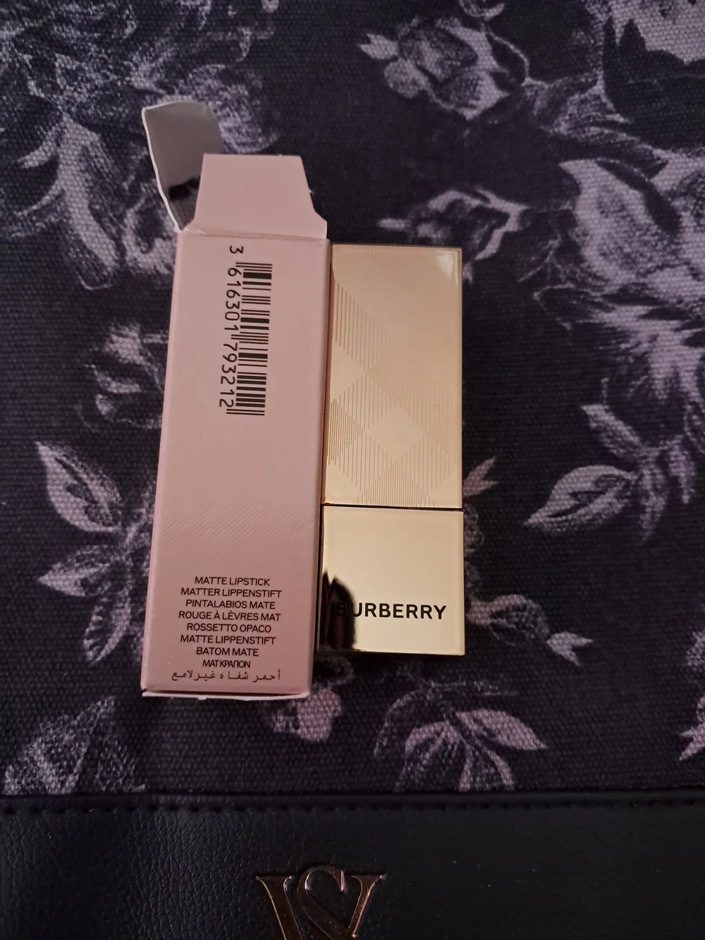 Burberry Lipstick — Deep Wine Red